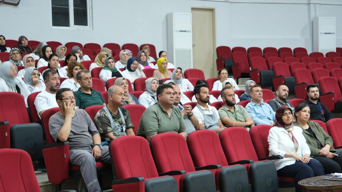 ‘’Türk Dünyası’nın Ortak Kültür Tarihinde Aile ve Kadın’’ Söyleşisi Gerçekleşti